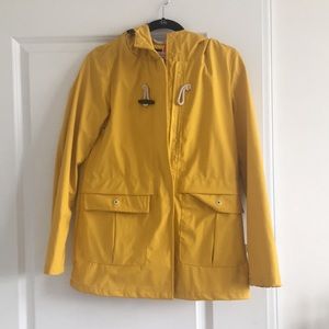 FUN YELLOW RAINCOAT!